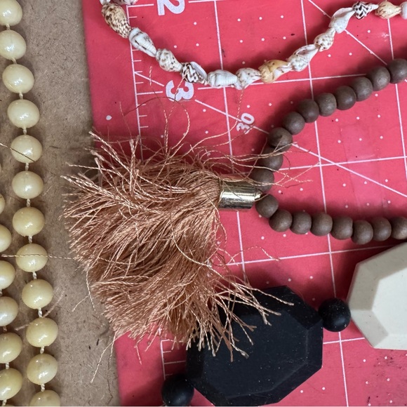 Colorful Beaded Necklace Collection vintage mixed materials - Picture 10 of 16